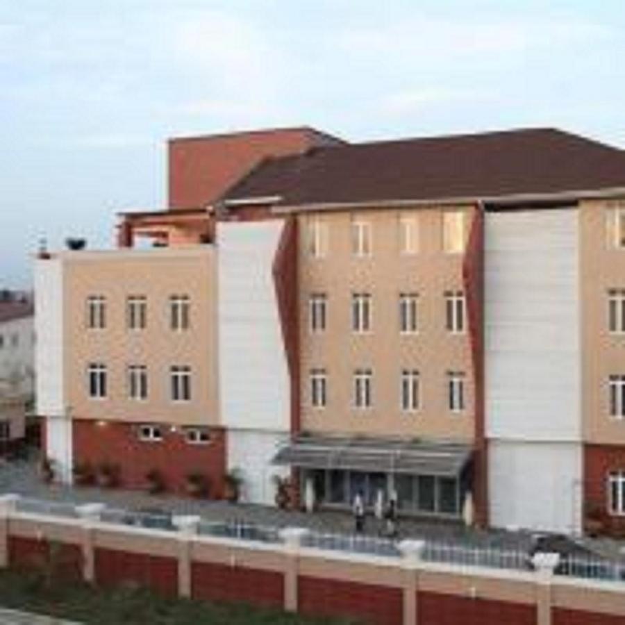 Palazzo Dumont Hotel Ikuata Exterior foto